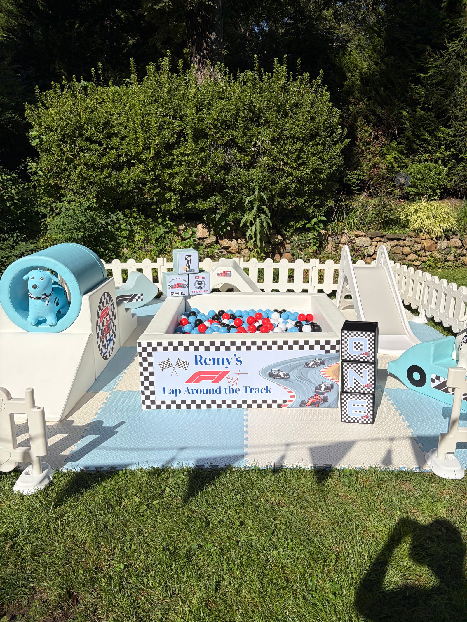 Busy Bees Play Co. LLC